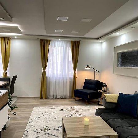 Gemuetliche Wohnung In Ottakring Vienna Luaran gambar