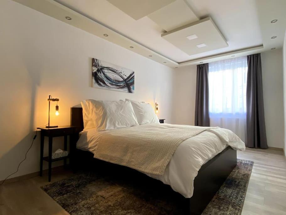 Gemuetliche Wohnung In Ottakring Vienna Luaran gambar
