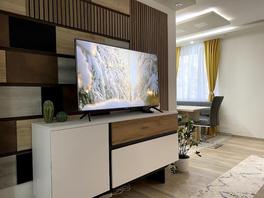 Gemuetliche Wohnung In Ottakring Vienna Luaran gambar
